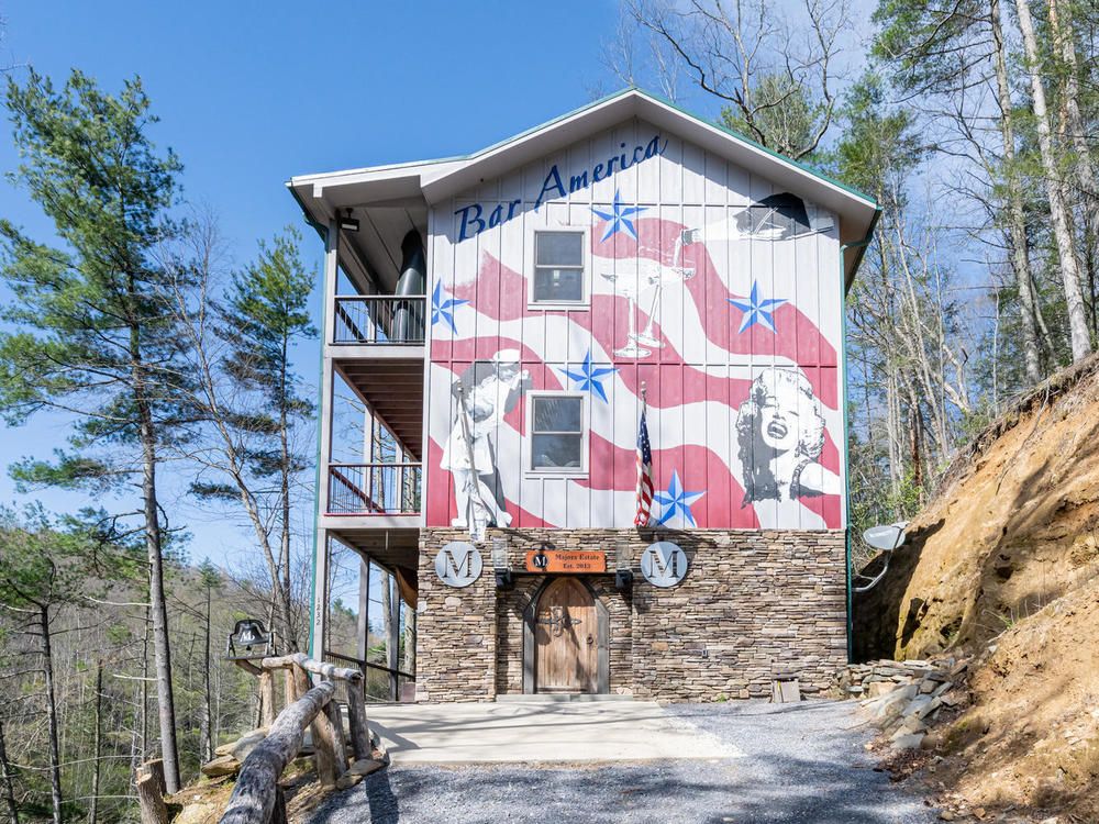 Majors Estate: 1610 Perth Rd, Clyde, NC 28721